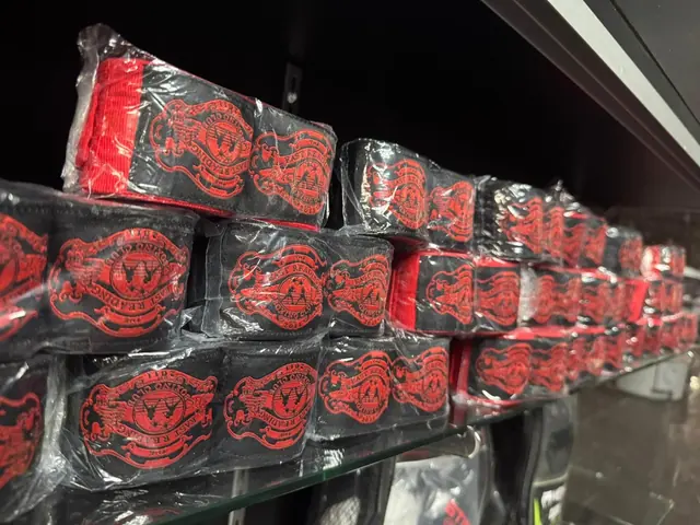 Logo printed hand wraps